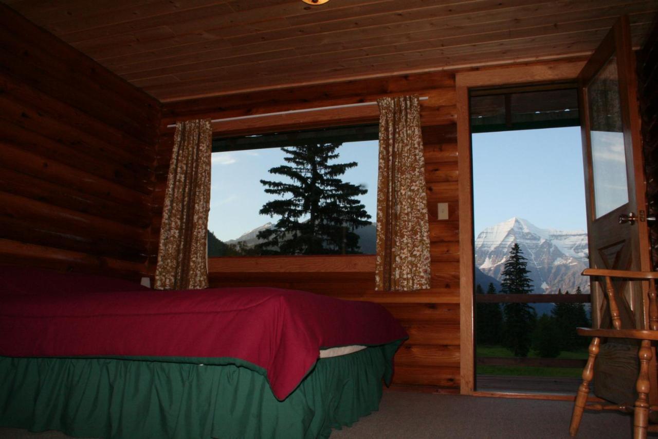 Mount Robson Lodge Экстерьер фото