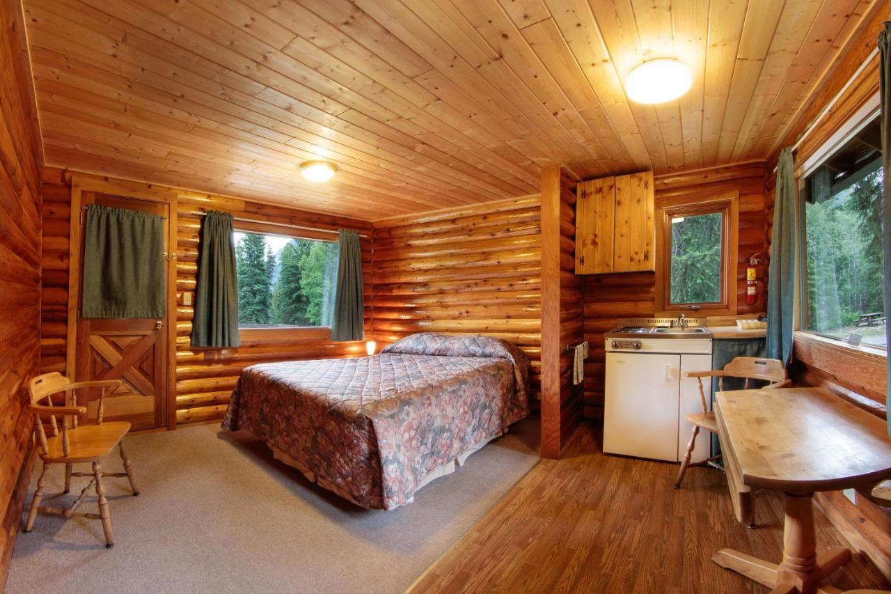 Mount Robson Lodge Экстерьер фото